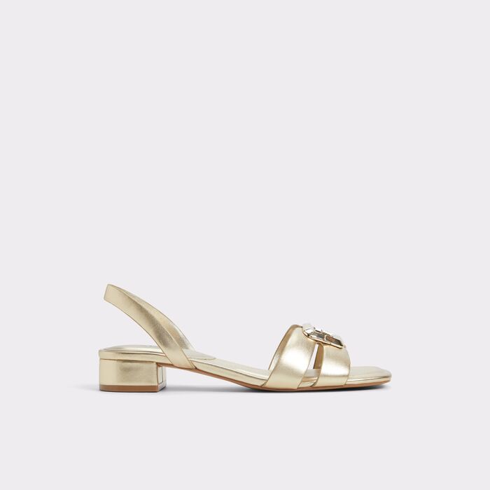 Flat sandals in gold - ALAMAENDAR