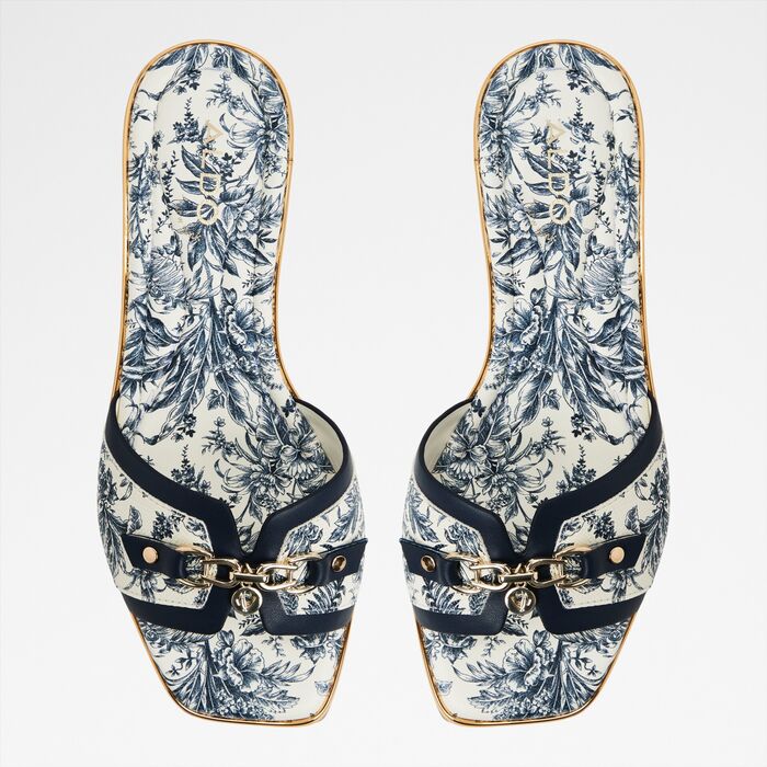 Flat sandals in navy - ALAMASSI