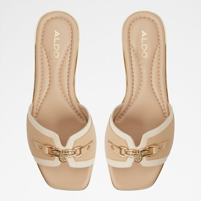 Flat sandals in beige - ALAMASSI