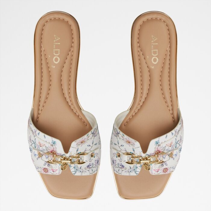 Flat sandals in white - ALAMASSI