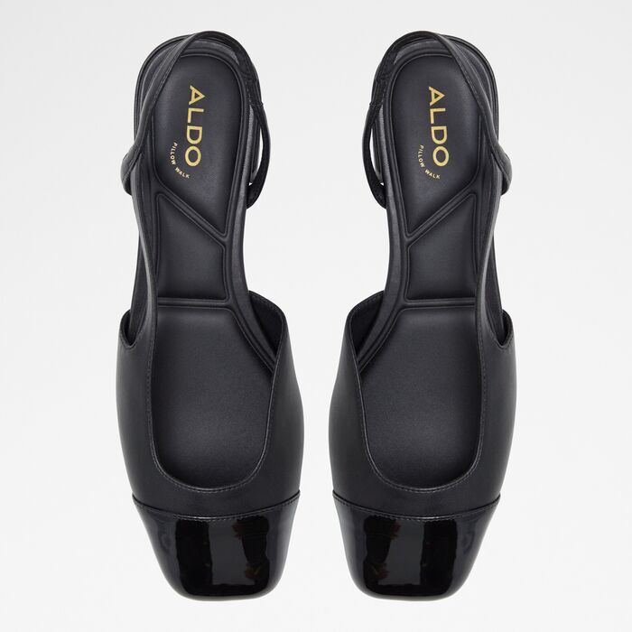 Flat shoes in black - AMANDINE