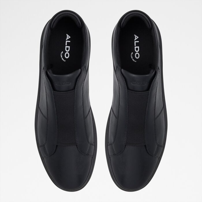 Trainers in black - AROS