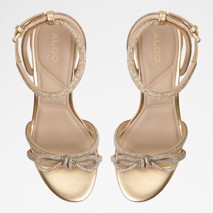 Block heeled sandals in gold - BOUCLETTE