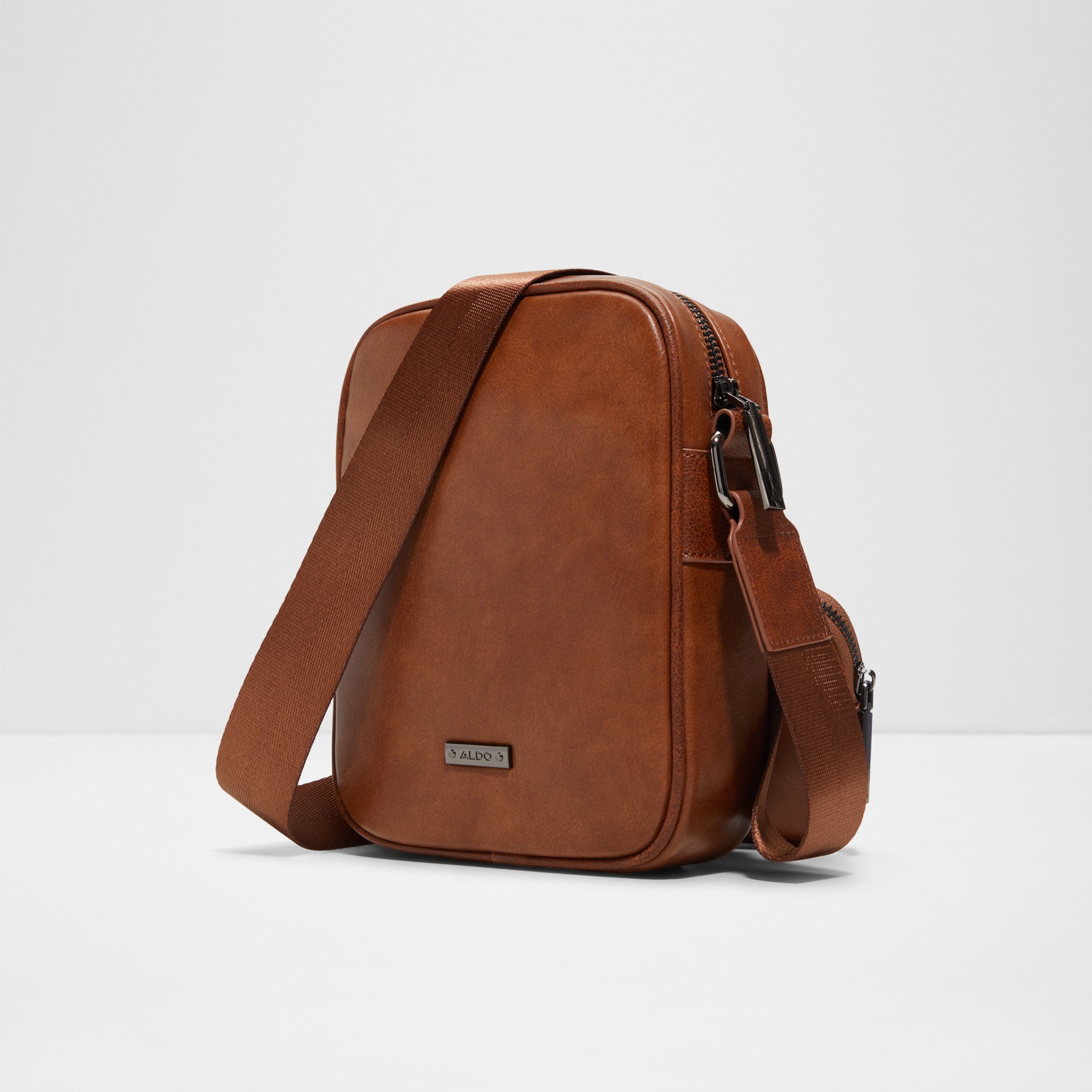 ALDO◆クロス ボディバッグ cognac Man crossbody bag in cognac - CAIRNIELOAN238002029 | ALDO Cyprus