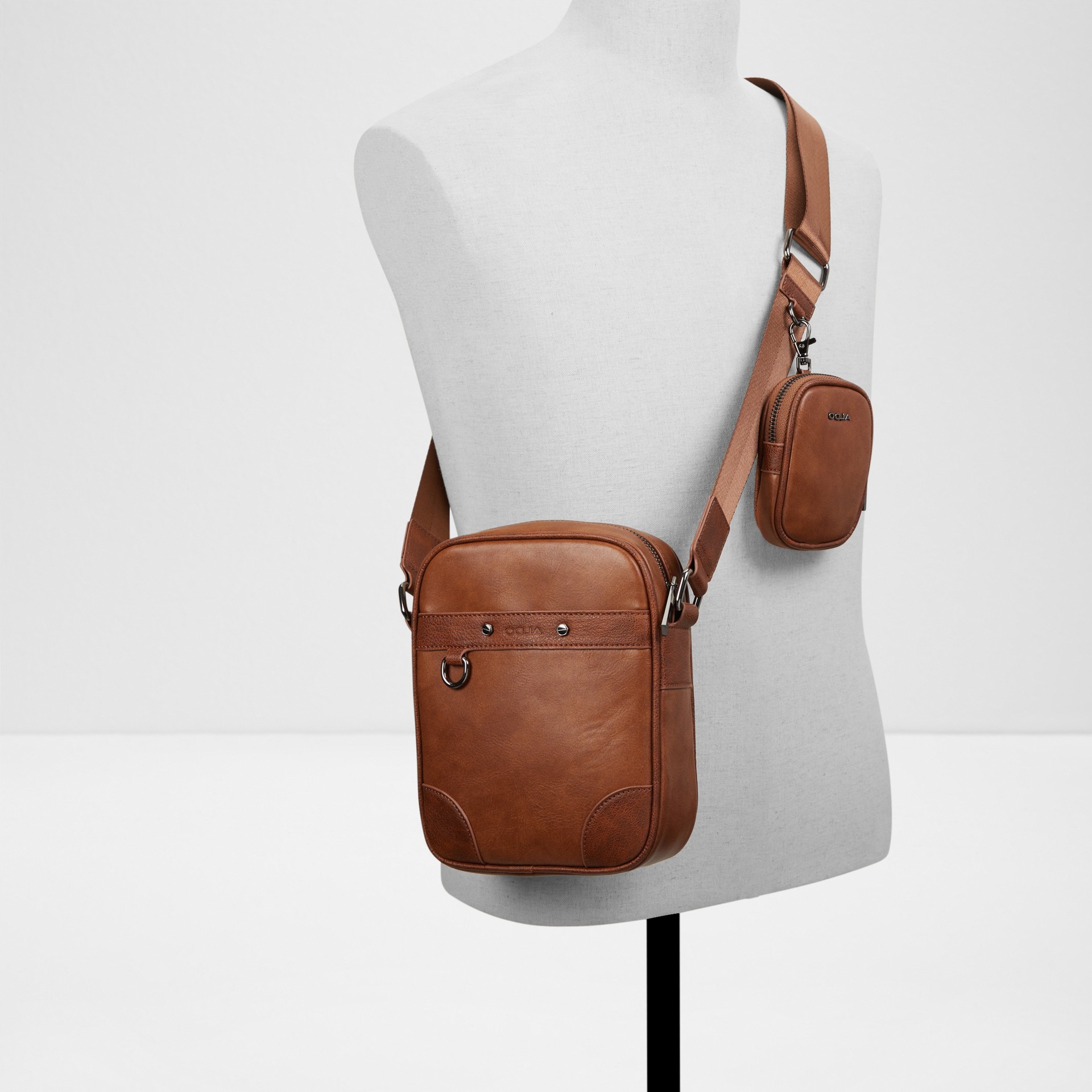 ALDO◆クロス ボディバッグ cognac Man crossbody bag in cognac - CAIRNIELOAN238002029 | ALDO Cyprus
