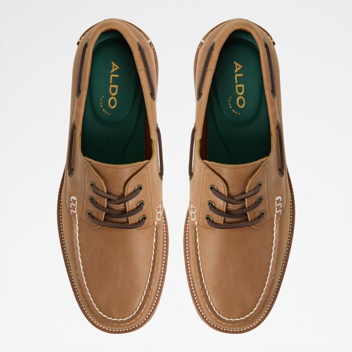 Boat shoes in cognac leather - CEDRIC
