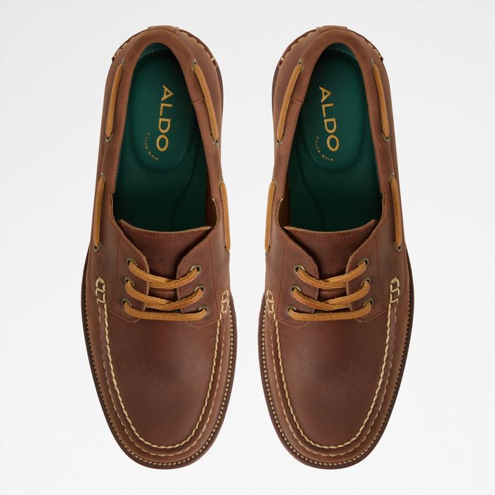 Boat shoes in brown leather - CEDRIC