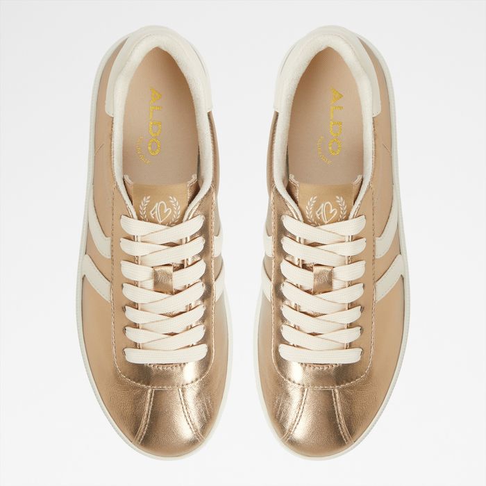 Flat trainers in gold leather - CHICSNEAKER