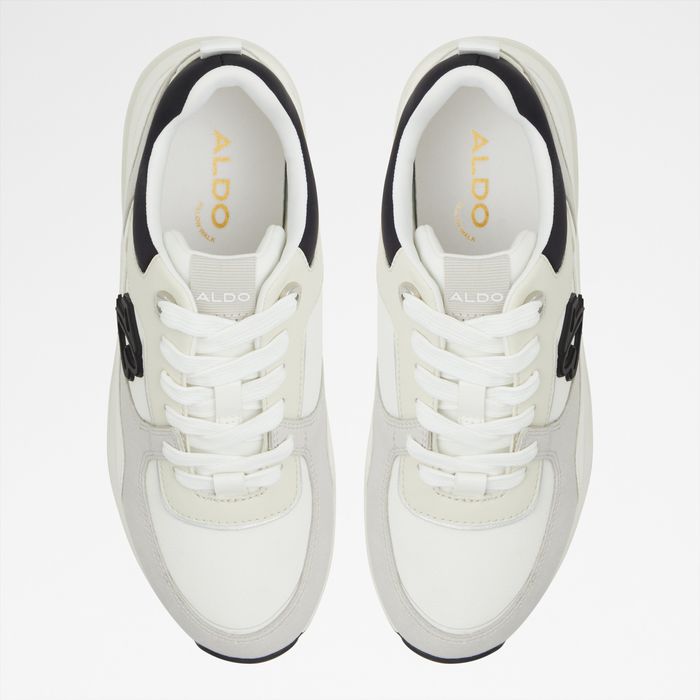 Flat trainers in white - CLEA