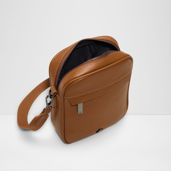 Crossbody bag in cognac - CLUBLIFER