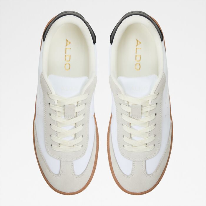 Flat trainers in white - CLUBSTYLE