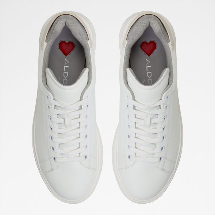 Trainers in white - CUORE