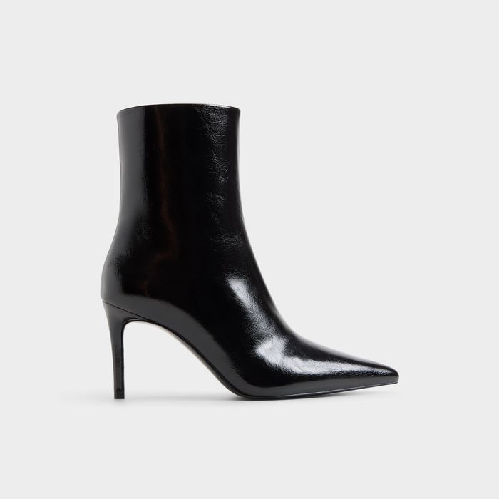 Stiletto heeled ankle boots in black - DAHLYAA