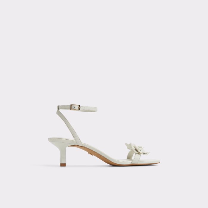 Kitten heeled sandals in white leather - DAISYROSE