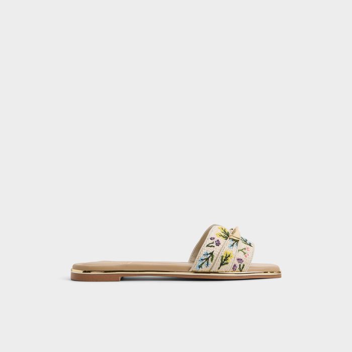 Flat sandals in beige - DARLINA