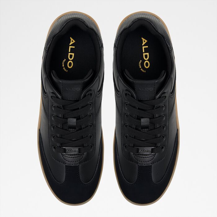 Flat trainers in black - ERILG