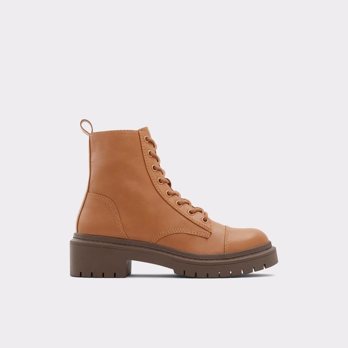 Flat ankle boots in cognac - GOER