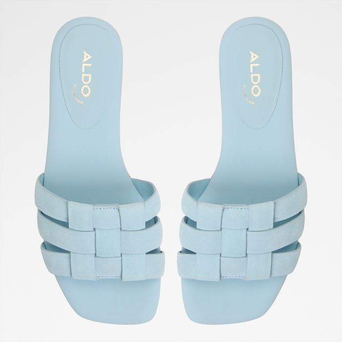 Flat sandals in blue leather - GOTOSANDAL