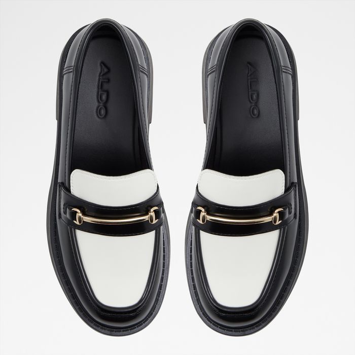 Flat loafers in black - GRUNDGENS
