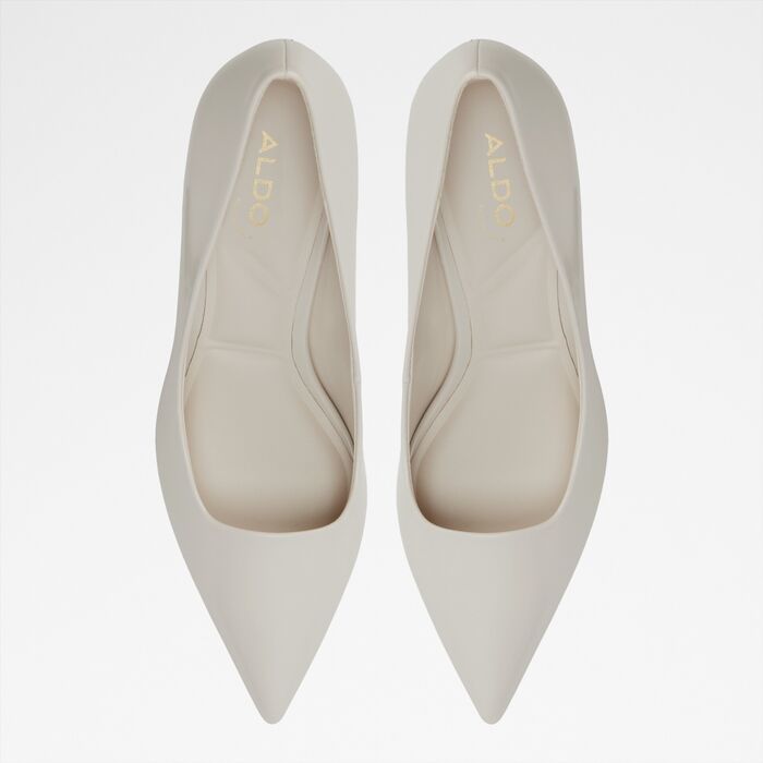 Kitten heeled shoes in white - HENNLEE