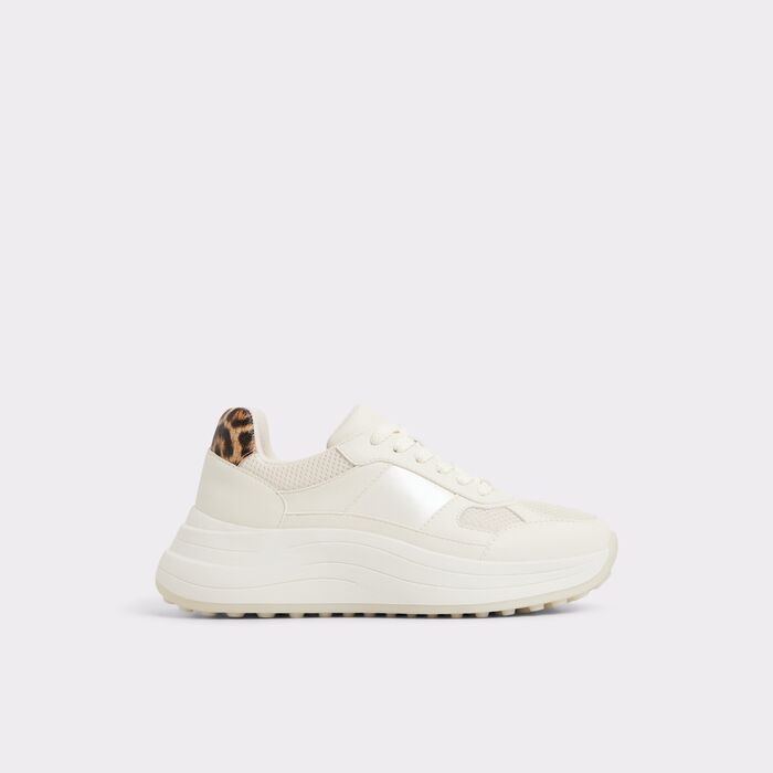 Flat trainers in white - KENBARRY