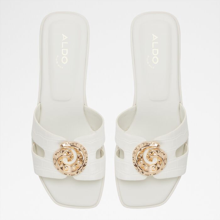 Flat sandals in white - KHALI