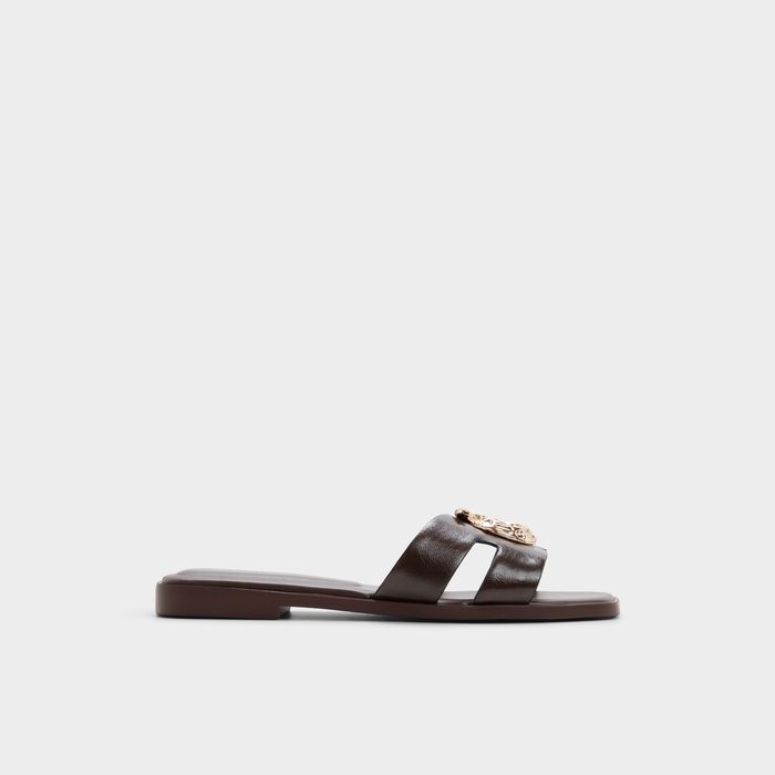 Flat sandals in brown patent - KHALI