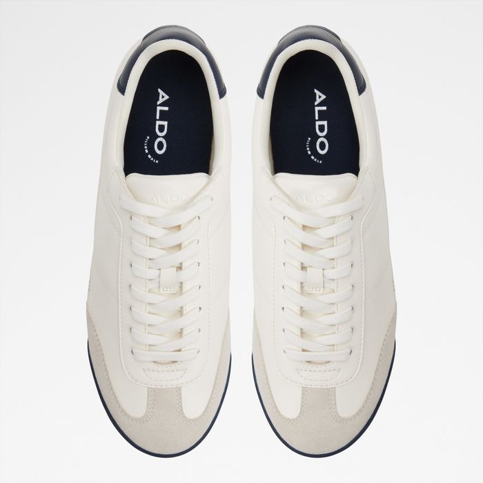 Trainers in white - KICKOFF