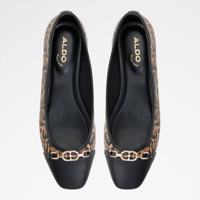 Flat ballerinas in black - KRISHELLE