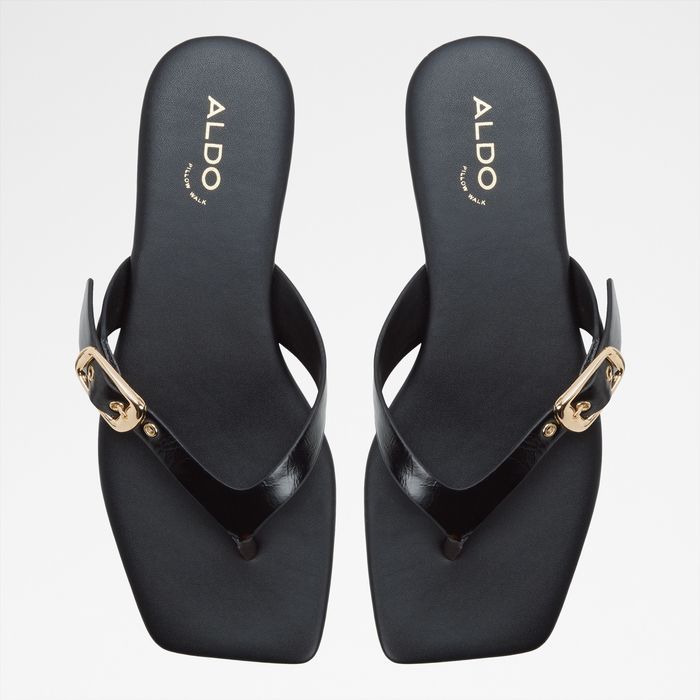Flat sandals in black - LEONNIA