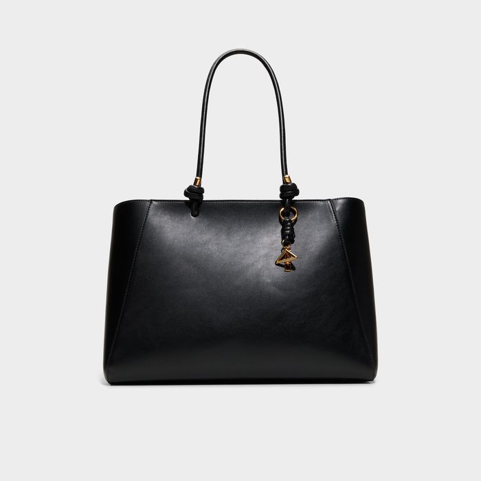 Shoulder bag in black - LILYTOTE