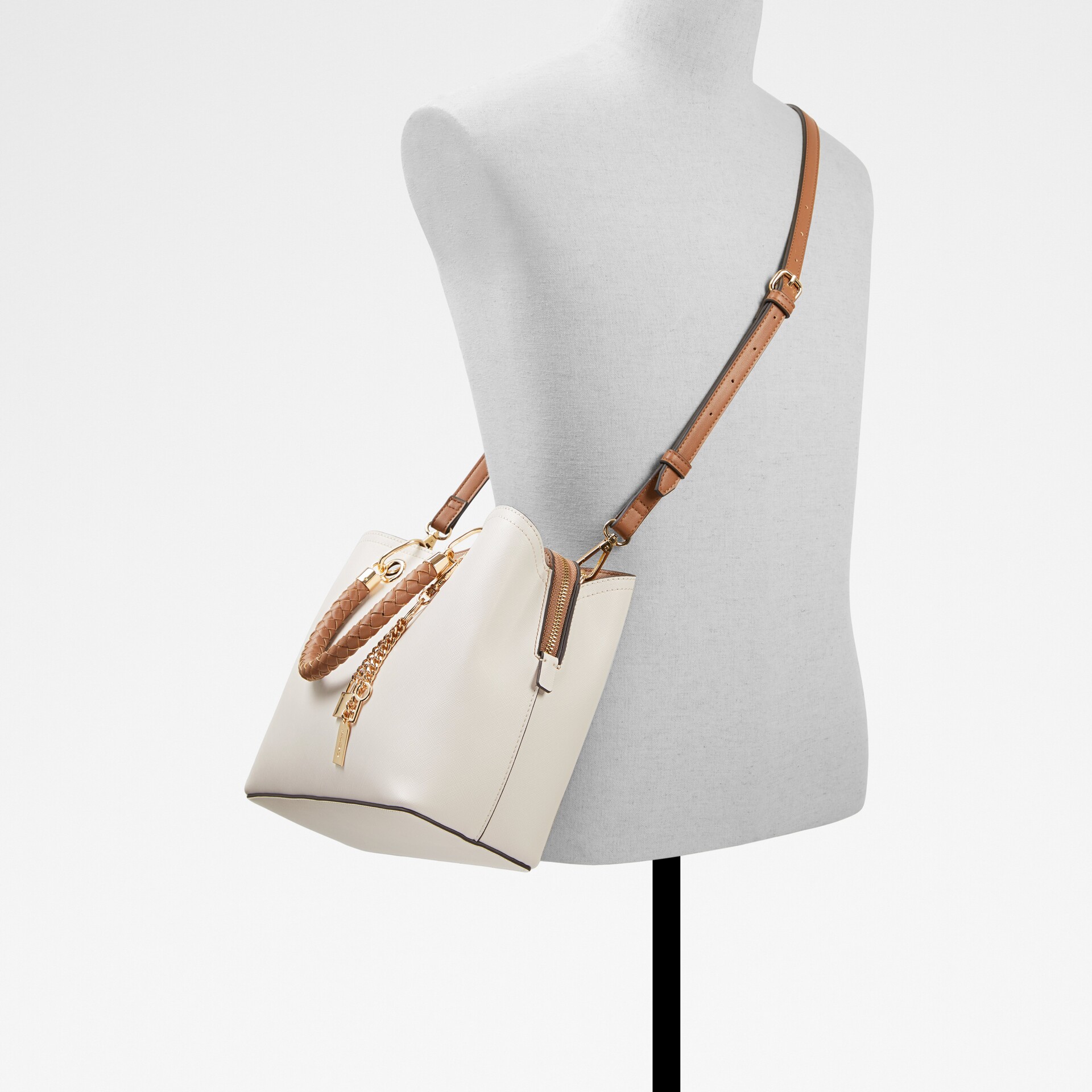 Woman handbag in white LOTHYCAN | ALDO Shoes Cyprus