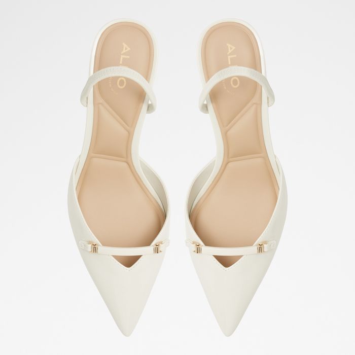 Kitten heeled shoes in white patent - NAILAH