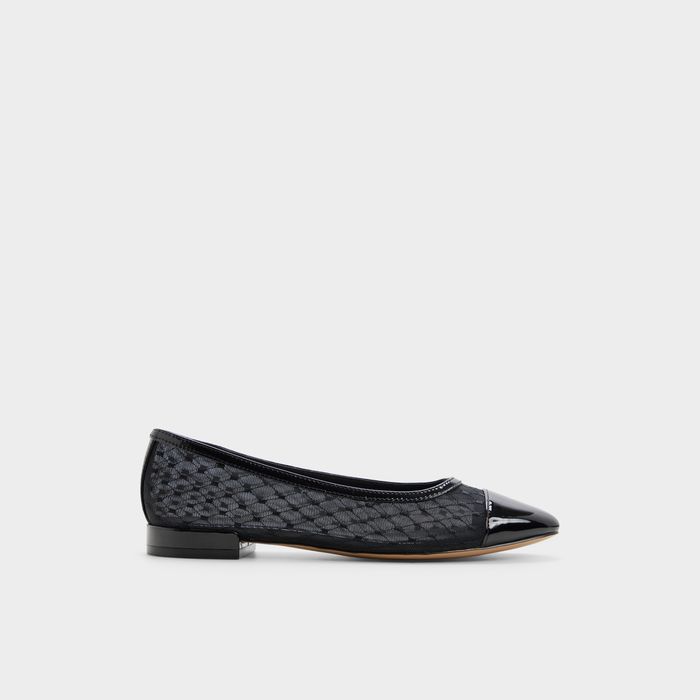 Flat ballerinas in black - OLOHAS