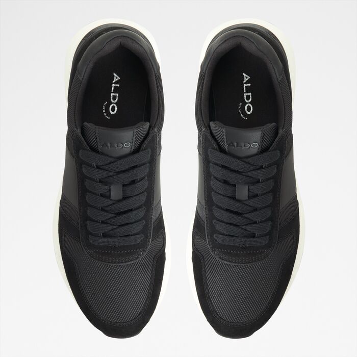 Trainers in black leather - ROBBEN