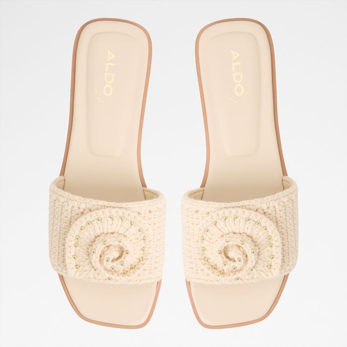 Flat sandals in beige - SABBIA