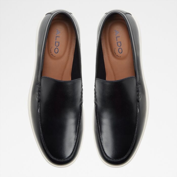 Loafers in black leather - SHAYN