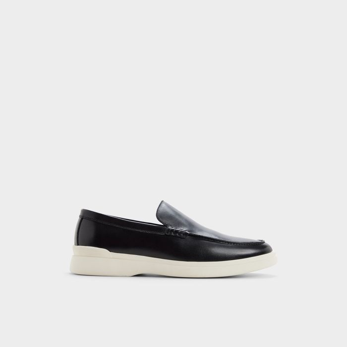 Loafers in black leather - SHAYN