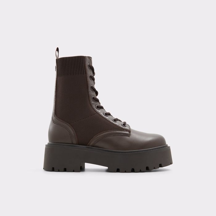 Flat ankle boots in brown leather - TALALERYKNIT