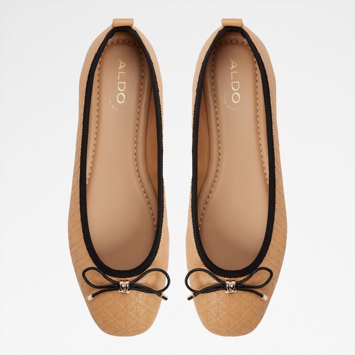 Flat ballerinas in beige - TAYLYNN