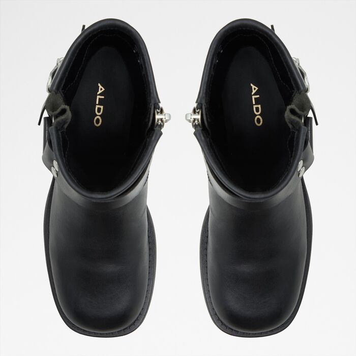 Flat ankle boots in black leather - THRILL