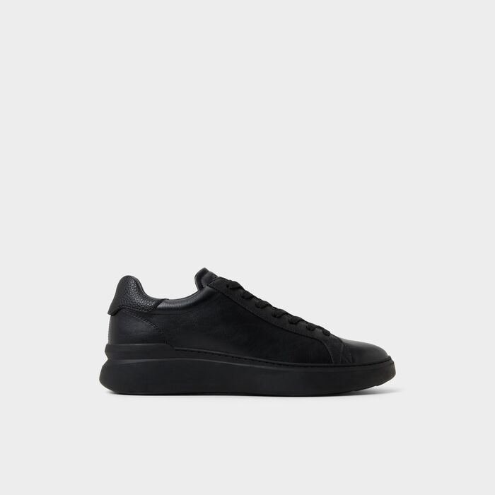 Trainers in black - TODDY