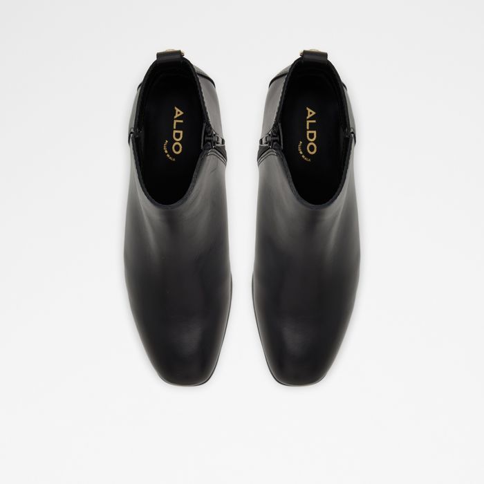 Flat ankle boots in black leather - VERITY
