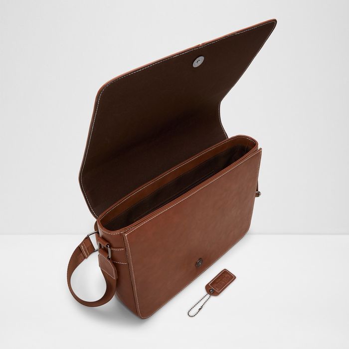Crossbody bag in cognac - WIGOAND