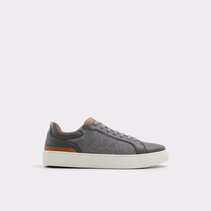 Trainers in grey - WILLIO