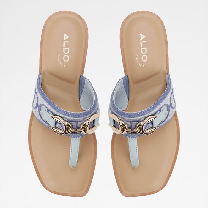 Flat sandals in blue - CORALYNNA