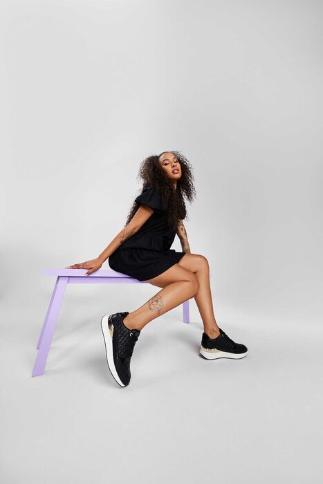 Flat trainers in black - COSMICSTEP