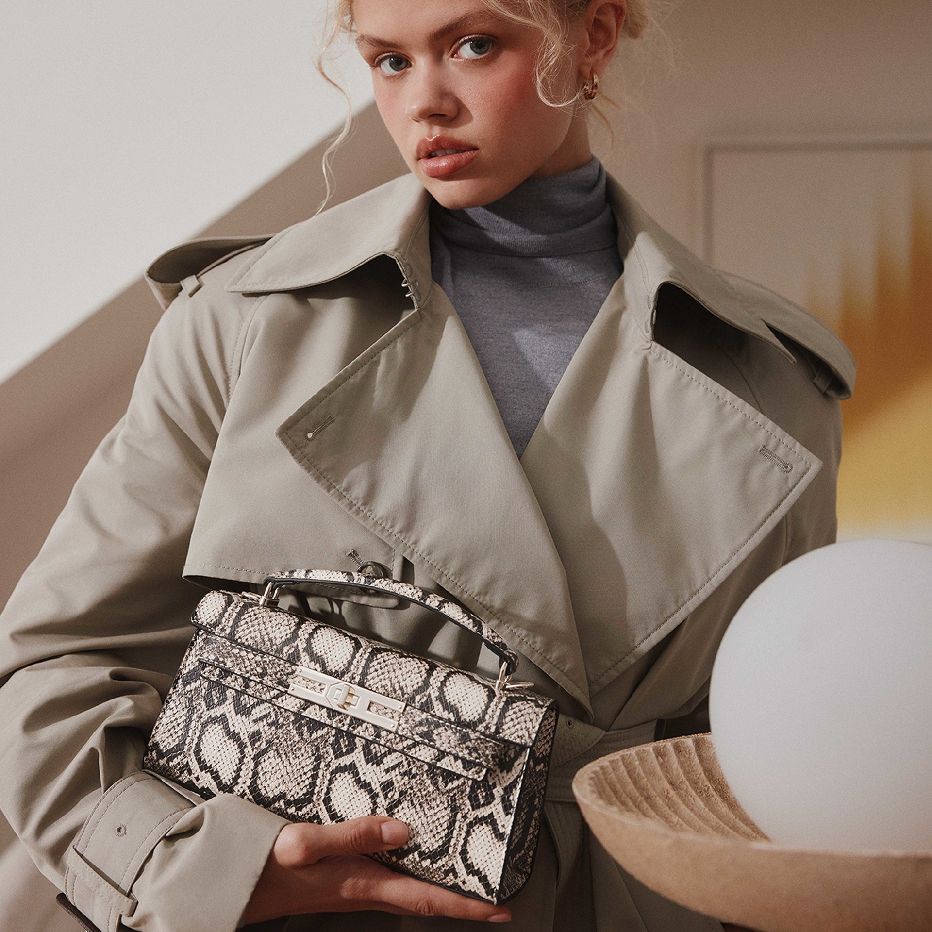Aldo Handbag in beige - IERISS