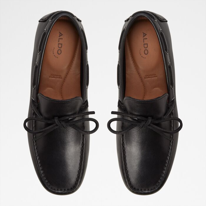 Boat shoes in black leather - KALEB-IN