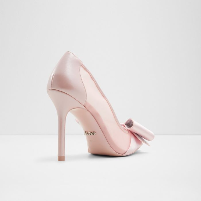 Sapatos em rosa, salto fino - AMAZAFYING